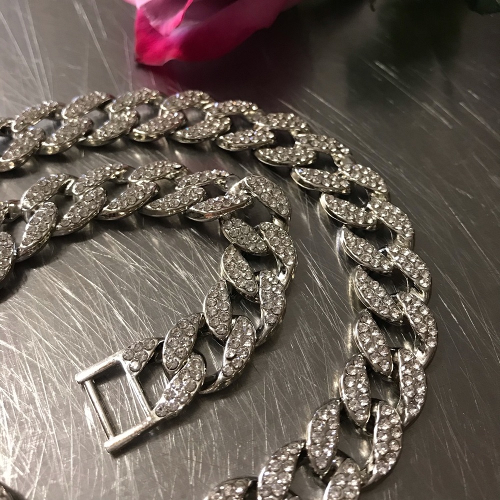 Silver Chain Necklace with Stones - Picture 2 of 6